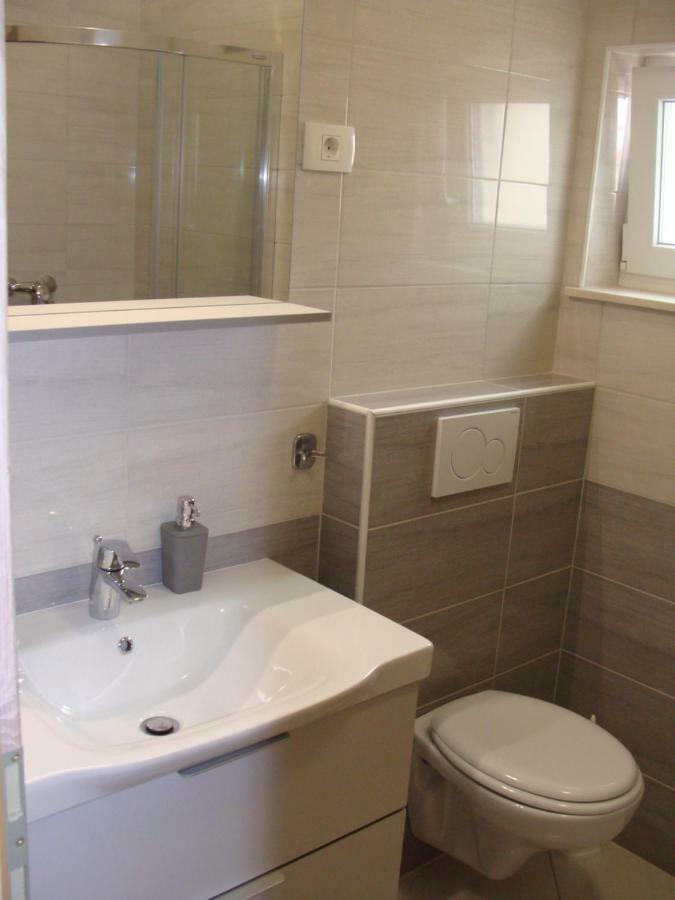 Apartmaji Ema Koper Exteriör bild